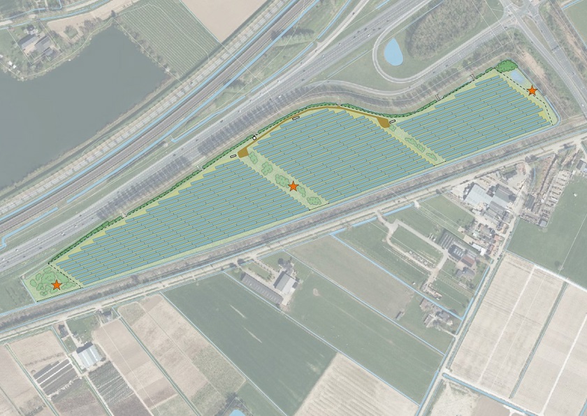 Impressie zonnepark tussen bomen en struiken | Zonnepark Spoorstraat