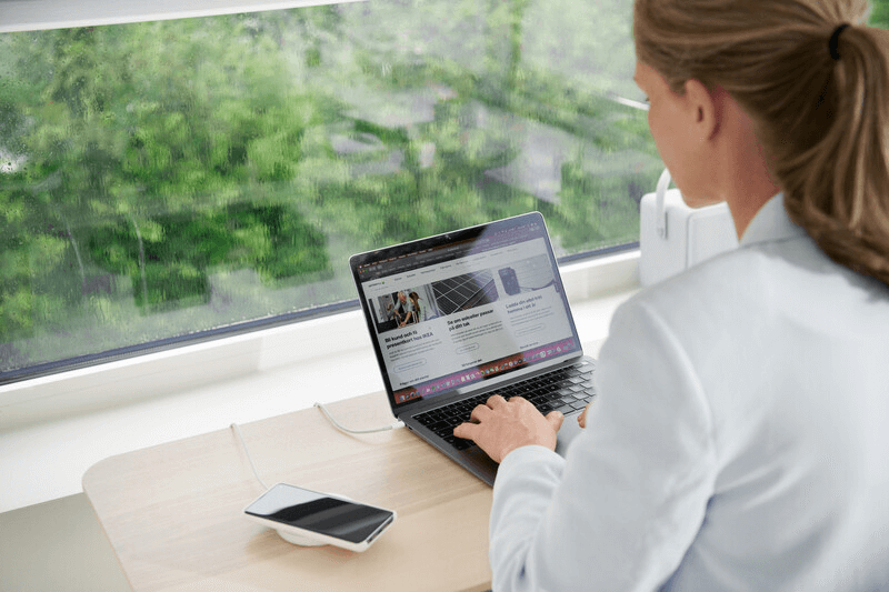 Vrouw met laptop