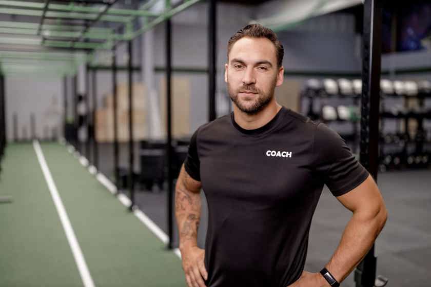 Ondernemer Jacob in zijn sportschool. Jouw Zaak. Jouw Energie. Variabel.