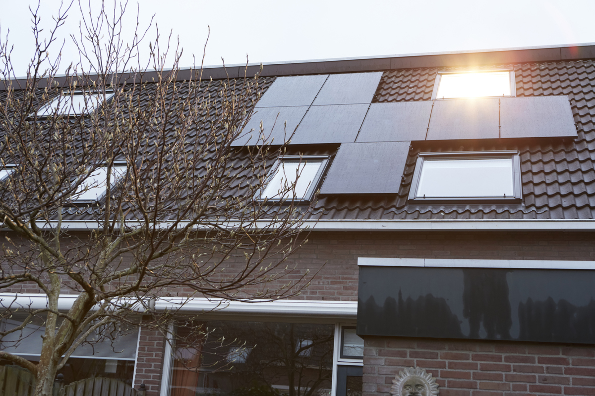 zonnepanelen op dak | Vattenfall zonnepanelen verzekeren: hier let je op