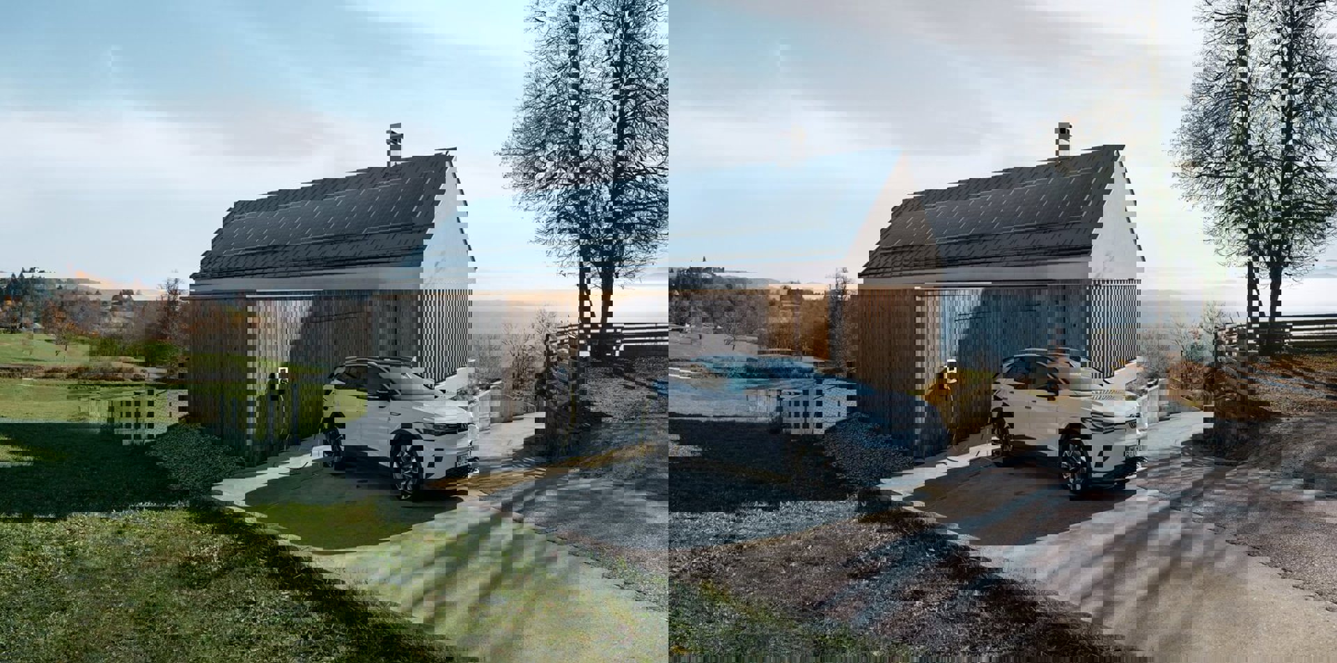 Elektrische auto bij een huis met zonnepanelen - Hoeveel zonnepanelen heb ik nodig voor een elektrische auto?