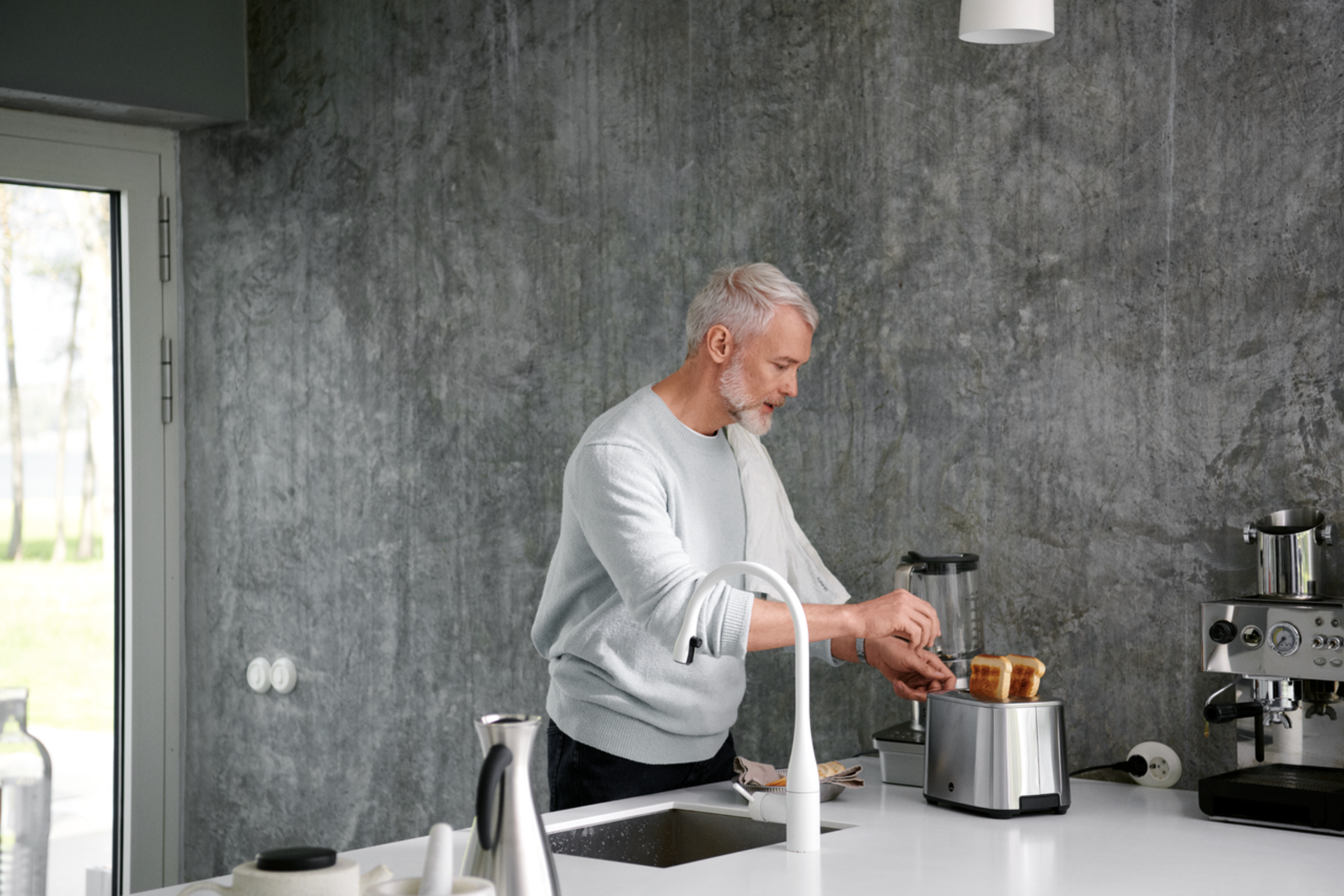 Man in keuken | Vattenfall Energie